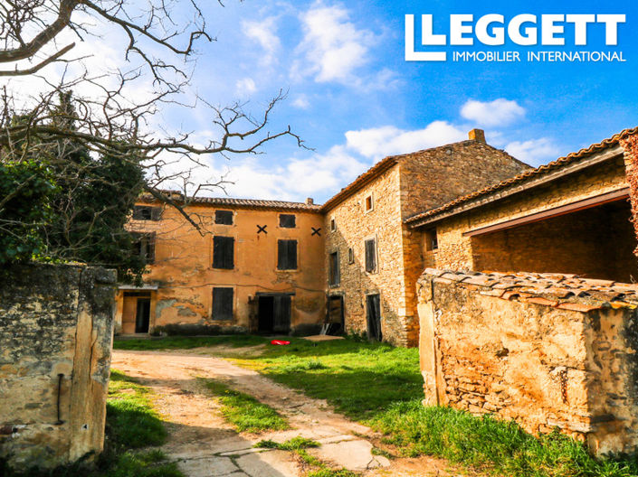 Image No.1-4 Bed House for sale