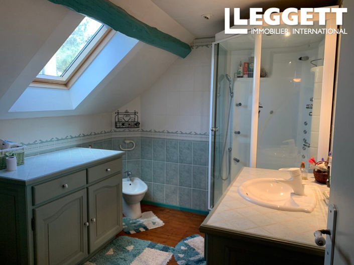 Image No.10-5 Bed House for sale