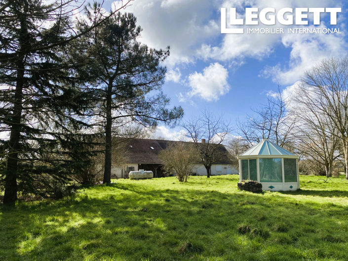 Image No.8-5 Bed House for sale