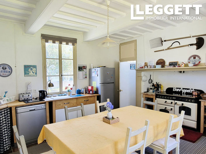 Image No.4-6 Bed House for sale