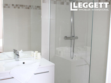 ahr0chm6ly9jzg4uagvzdglhlmltbw8vaw1hz2uvvevom