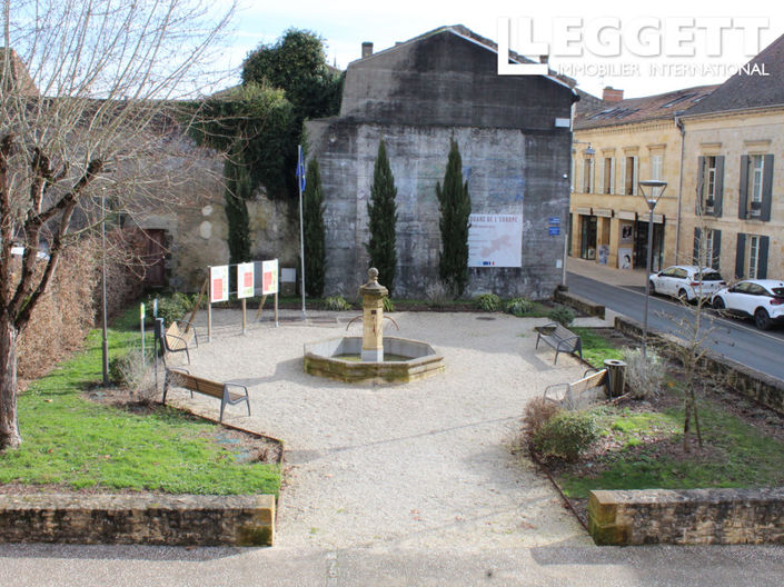 Image No.9-11 Bed House for sale