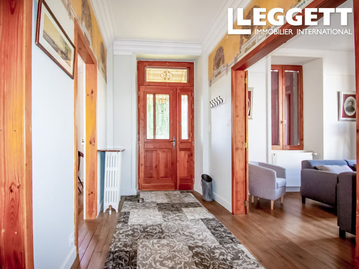 Image No.7-6 Bed House for sale