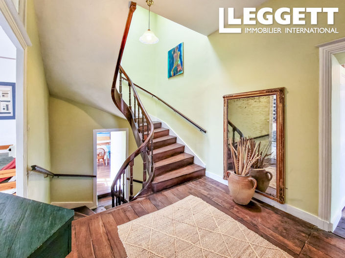 Image No.9-7 Bed House for sale