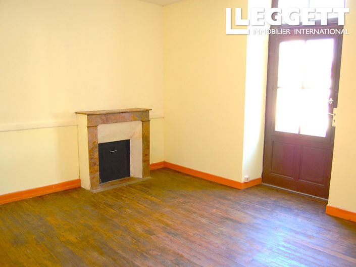 Image No.10-2 Bed House for sale