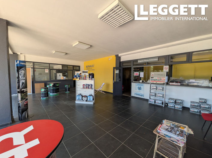 Image No.3-Commercial à vendre à Le Vigen