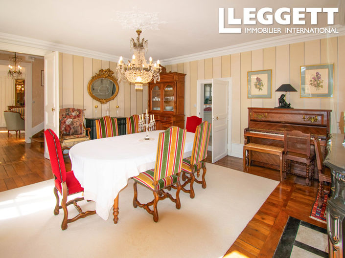 Image No.6-9 Bed House for sale