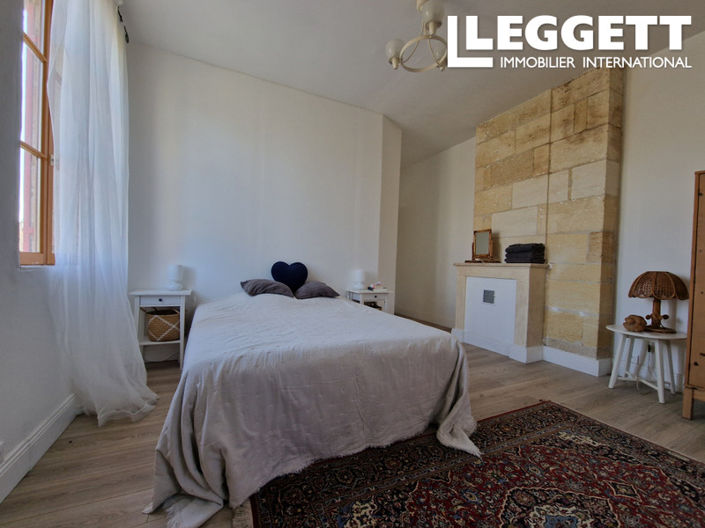 Image No.7-5 Bed House for sale