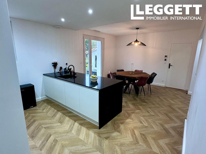 Image No.9-3 Bed House for sale