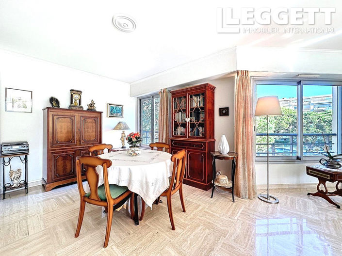 Image No.7-3 Bed Apartment for sale