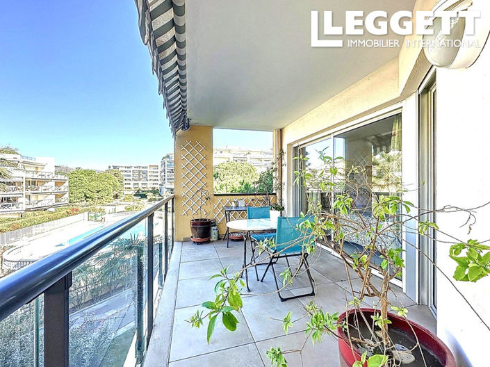 Image No.8-3 Bed Apartment for sale