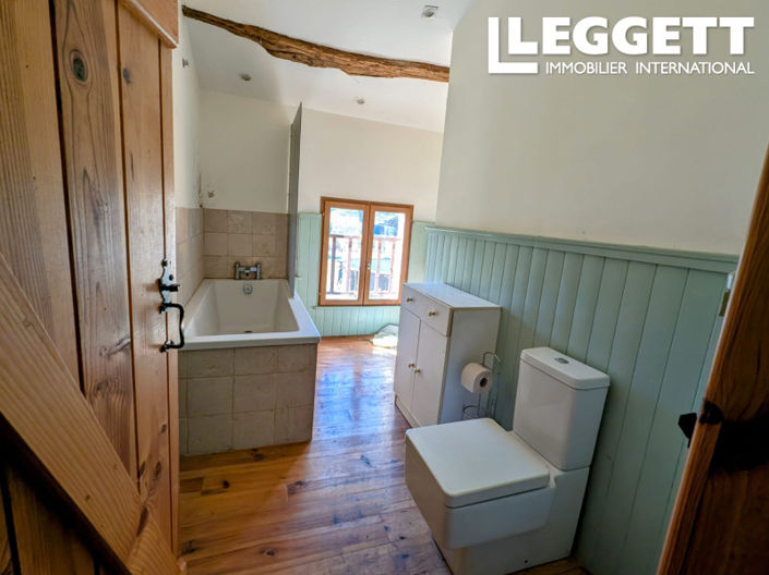 Image No.6-3 Bed House for sale