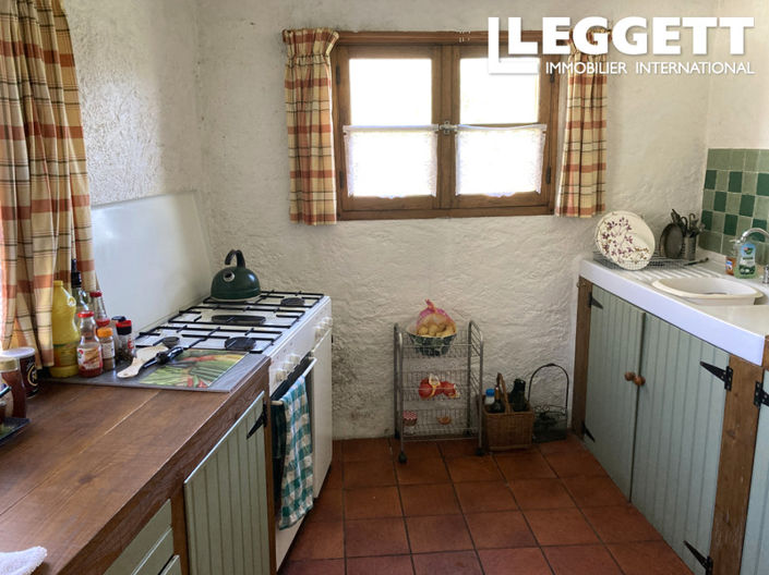 Image No.6-2 Bed House for sale