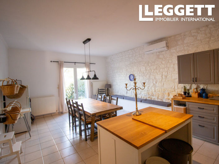 Image No.7-6 Bed House for sale