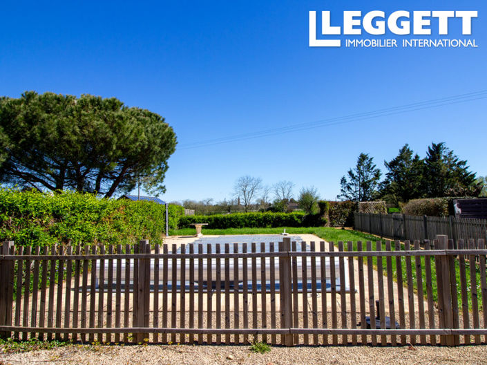 Image No.9-6 Bed House for sale