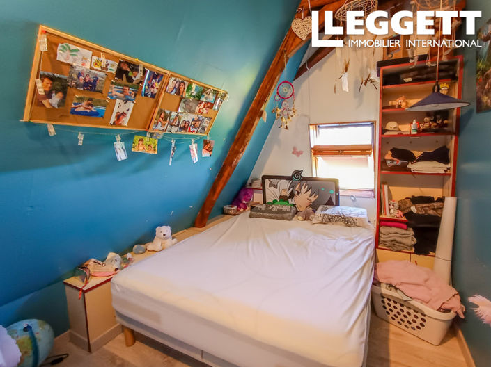 Image No.9-3 Bed House for sale