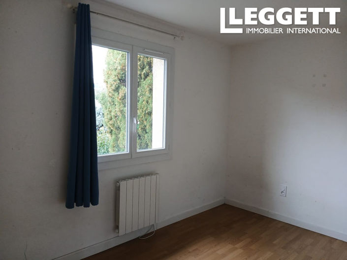 Image No.8-7 Bed House for sale