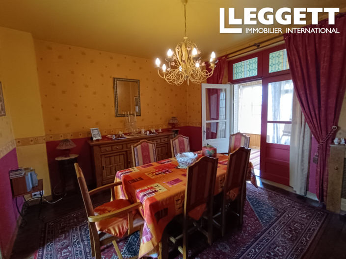 Image No.7-5 Bed House for sale