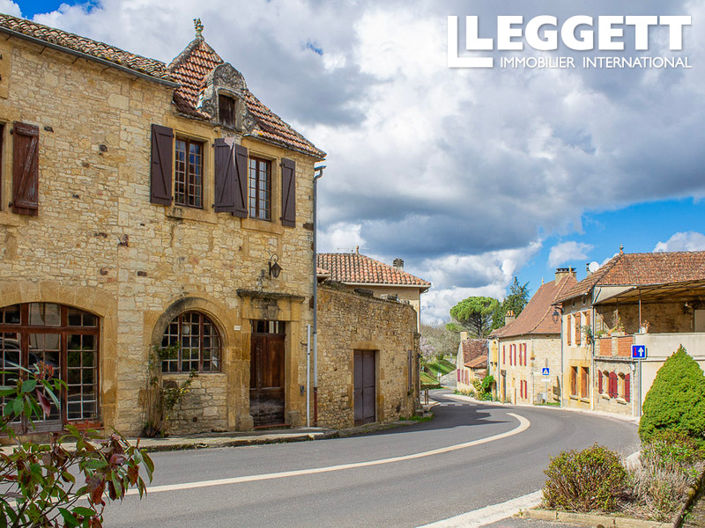 Image No.10-Maison de 6 chambres à vendre à Montcléra