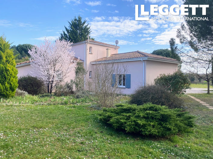 Image No.2-Maison de 4 chambres à vendre à Mansle