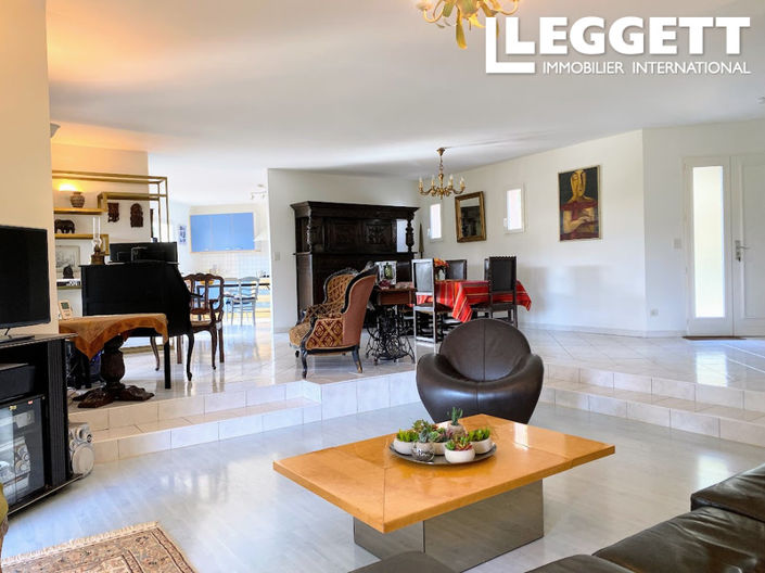 Image No.6-Maison de 4 chambres à vendre à Mansle