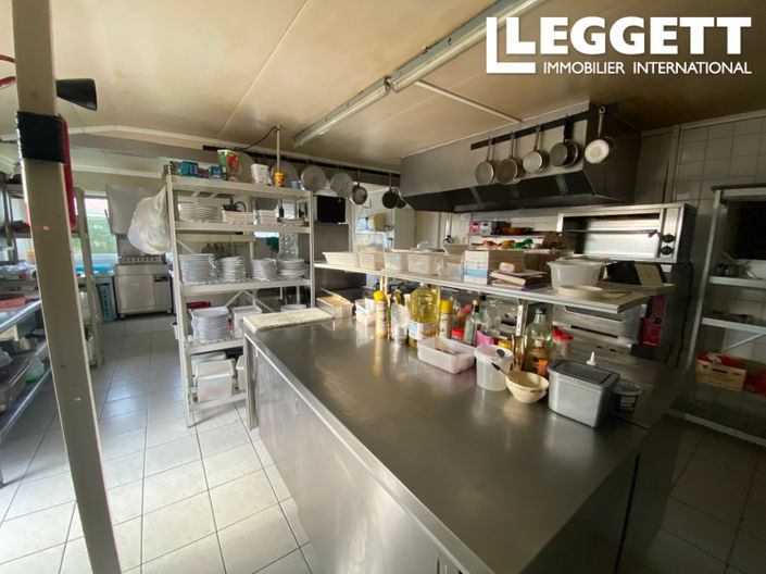 Image No.8-5 Bed Commercial for sale