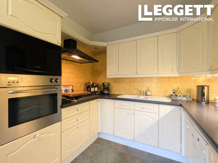 Image No.7-3 Bed House for sale