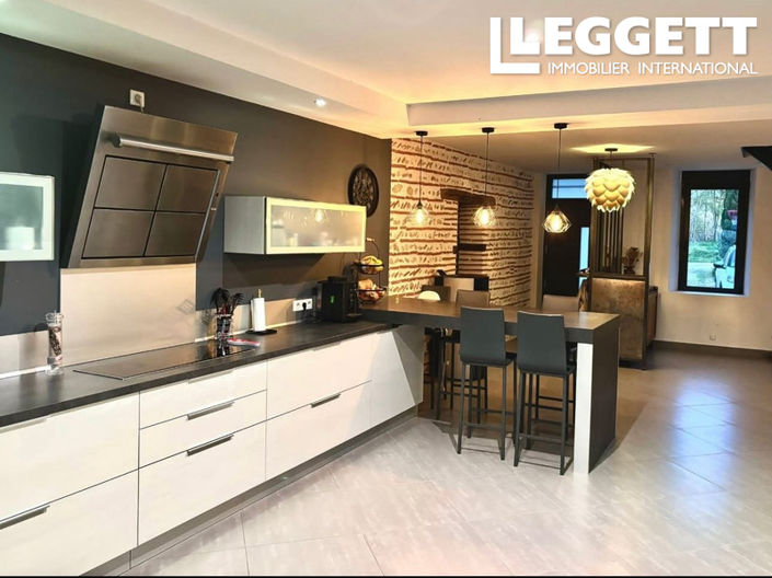 Image No.4-4 Bed House for sale