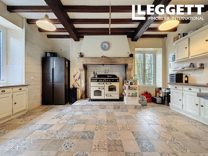 Image No.3-4 Bed Commercial for sale