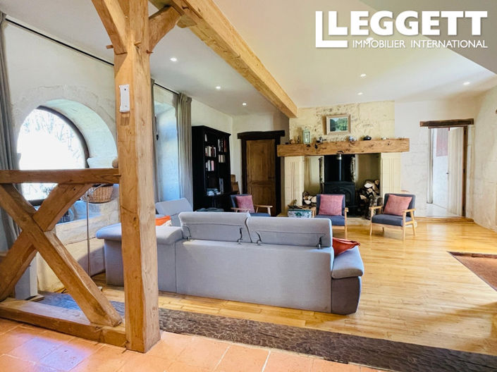 Image No.6-5 Bed House for sale