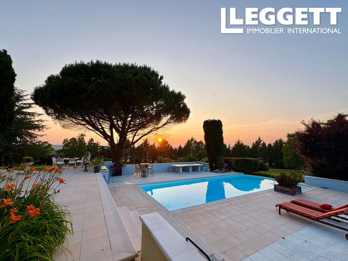 Image No.10-5 Bed House for sale