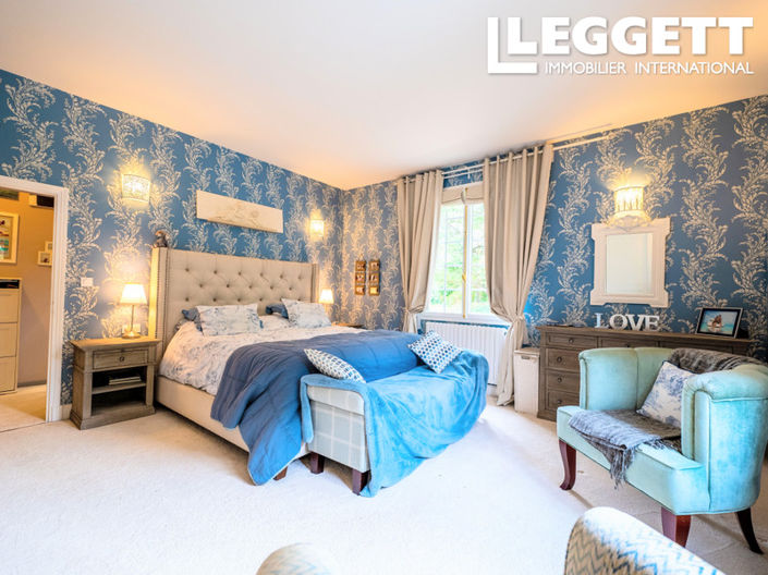 Image No.7-5 Bed House for sale