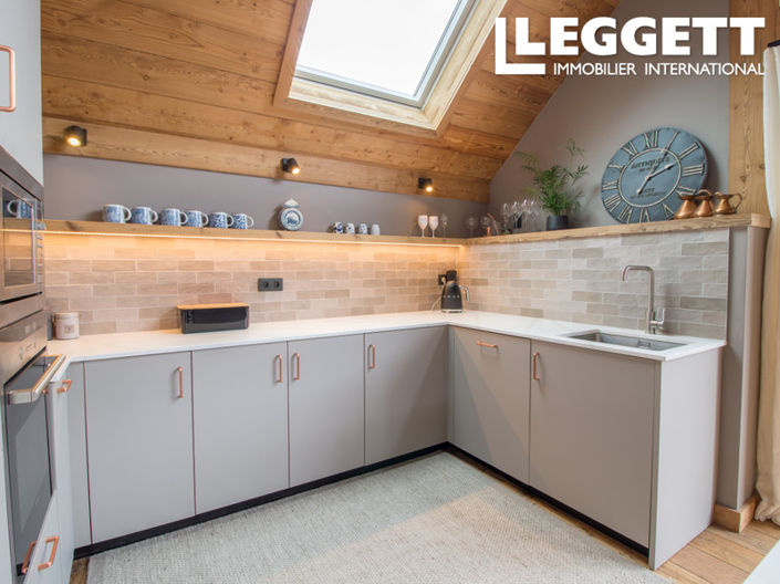 Image No.5-4 Bed House for sale