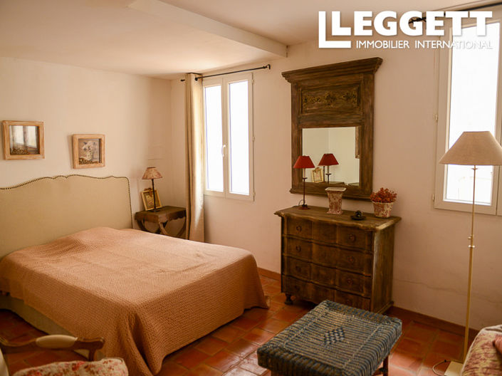 Image No.10-2 Bed House for sale