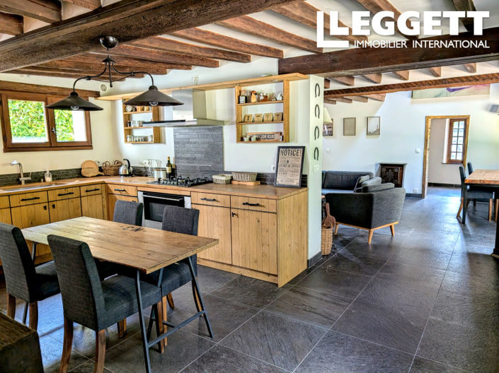 Image No.6-4 Bed House for sale