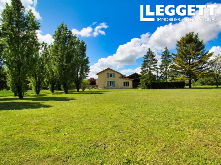 Image No.1-4 Bed House for sale