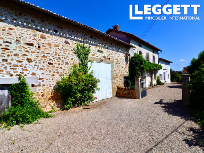 Image No.1-4 Bed House for sale