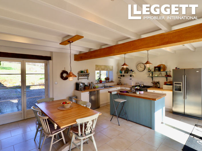 Image No.4-4 Bed House for sale