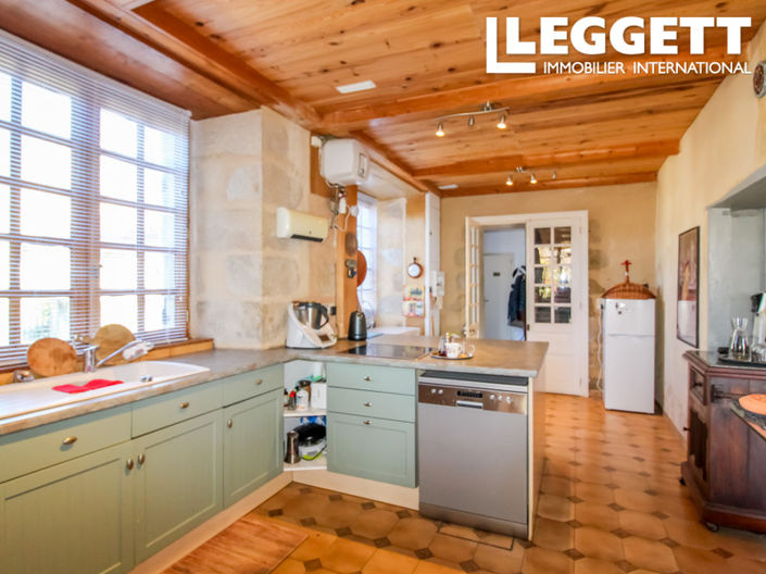 Image No.6-4 Bed Chateaux for sale