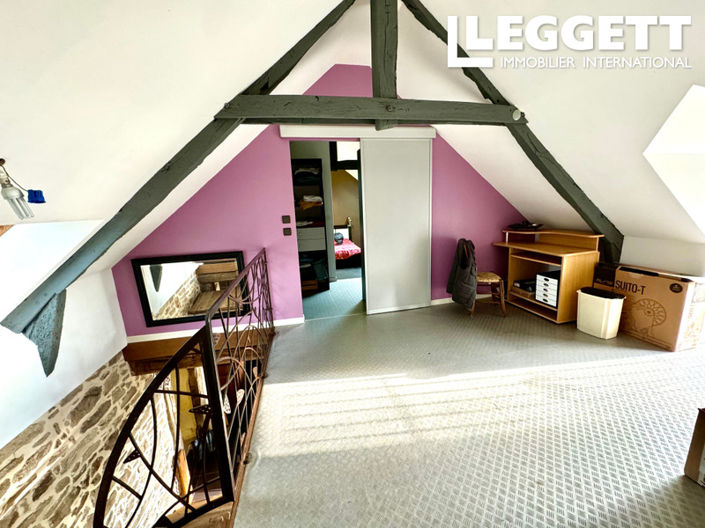 Image No.9-3 Bed House for sale