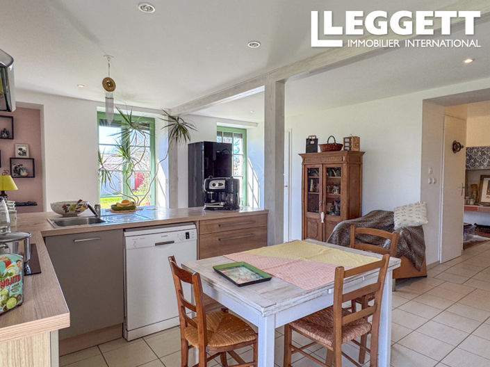 Image No.3-5 Bed House for sale