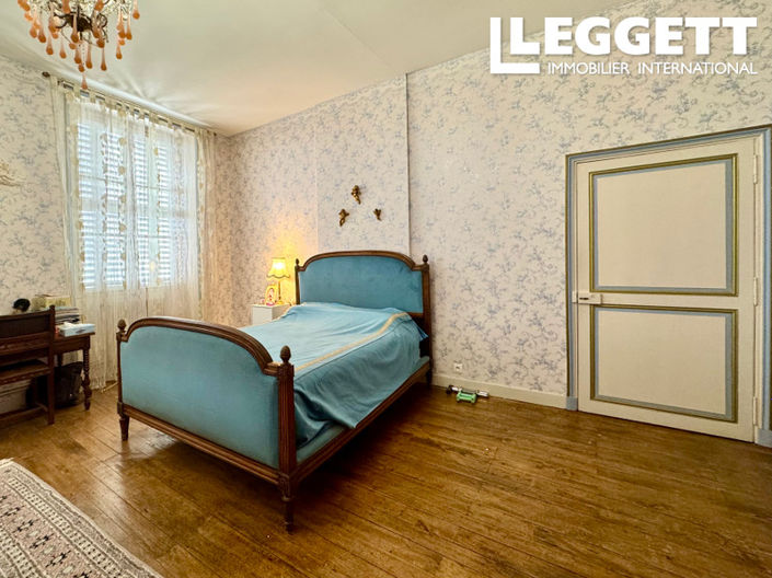 Image No.7-4 Bed House for sale