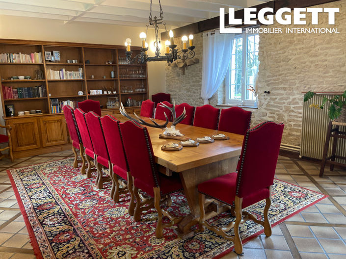 Image No.5-7 Bed House for sale