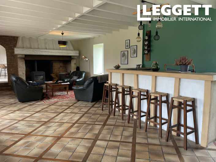 Image No.9-7 Bed House for sale