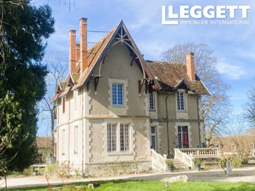 1 - Arcomps, Maison