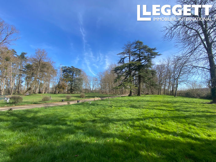 Image No.8-9 Bed House for sale