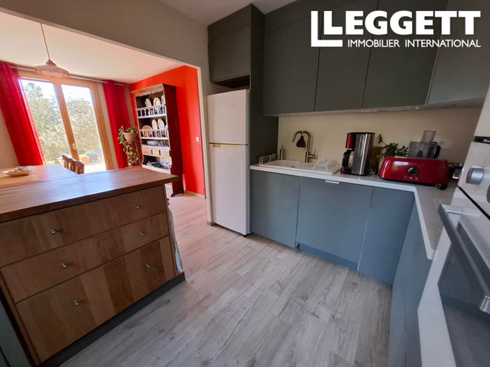 Image No.9-3 Bed House for sale