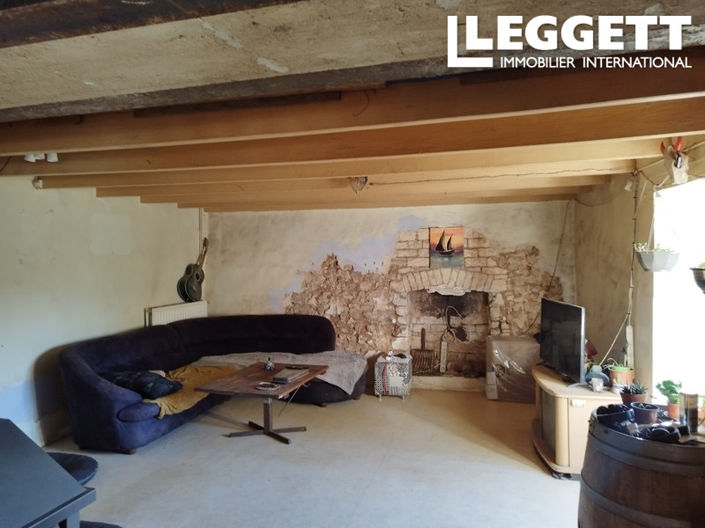 Image No.8-1 Bed House for sale