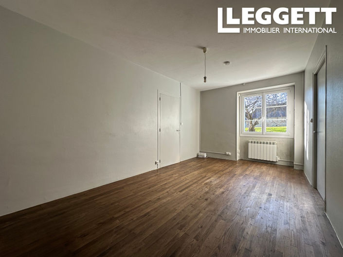 Image No.5-2 Bed House for sale