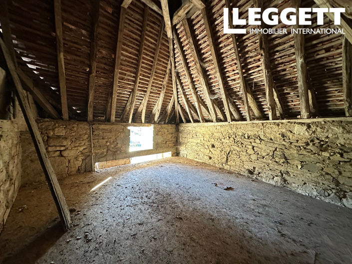 Image No.8-2 Bed House for sale